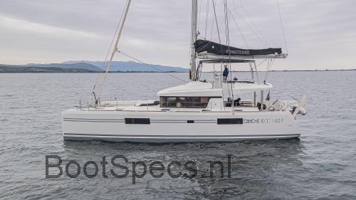 Lagoon 52 Flybridge specificaties